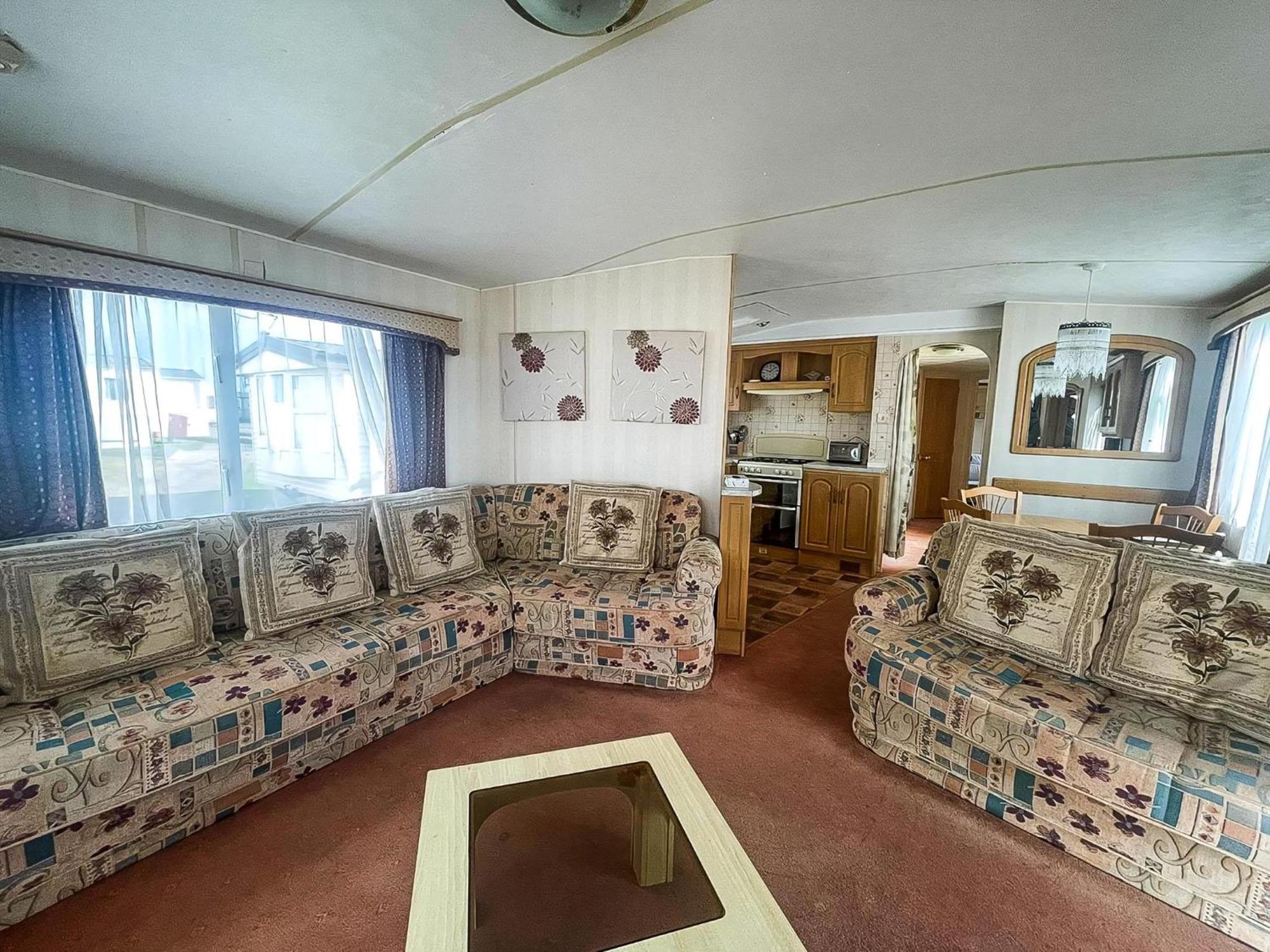 6 Berth Caravan With Decking Nearby Heacham Beach In Norfolk Ref 21047A Hotel Bagian luar foto